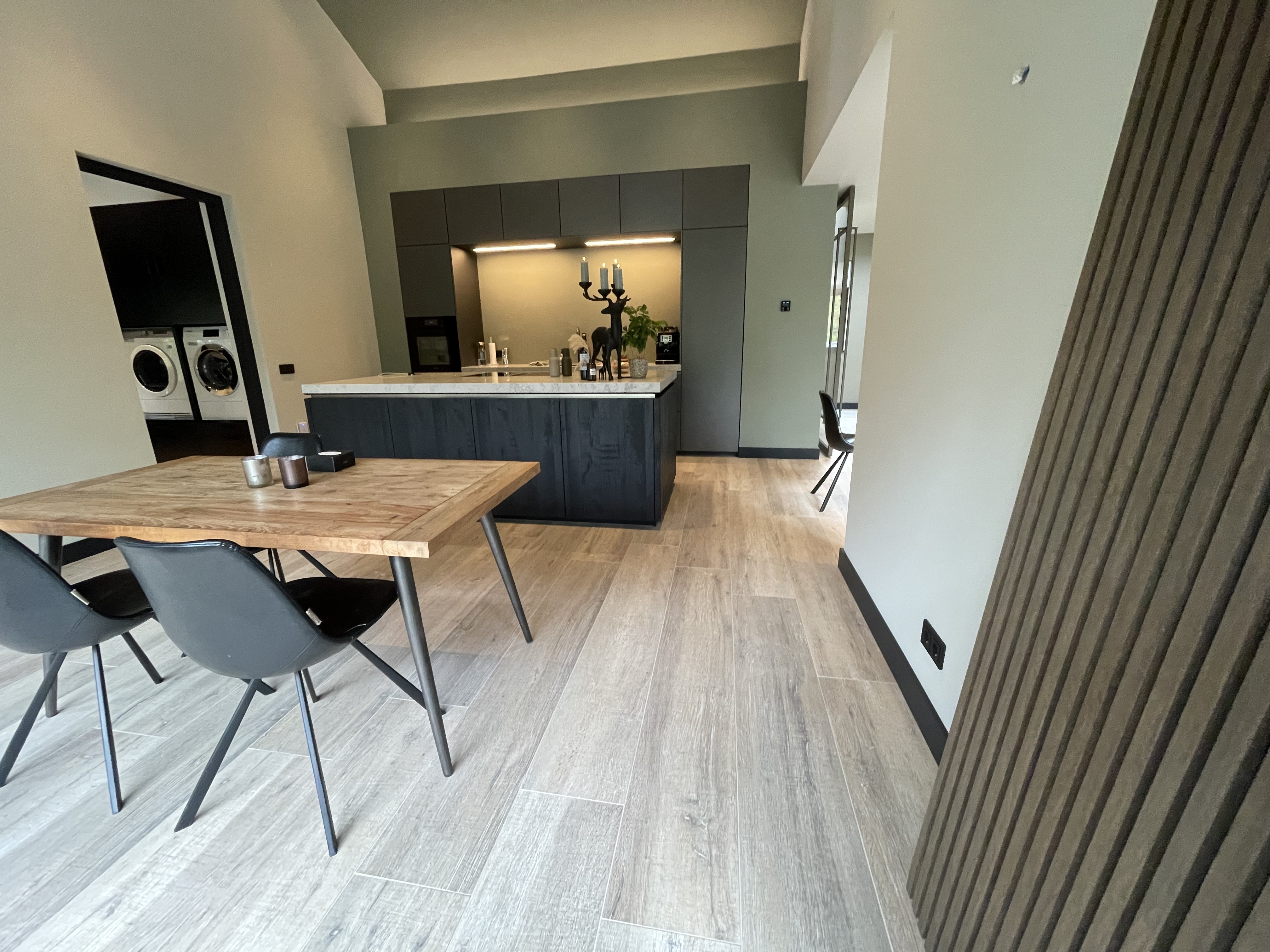 thumbnail content 22 IMG_1071