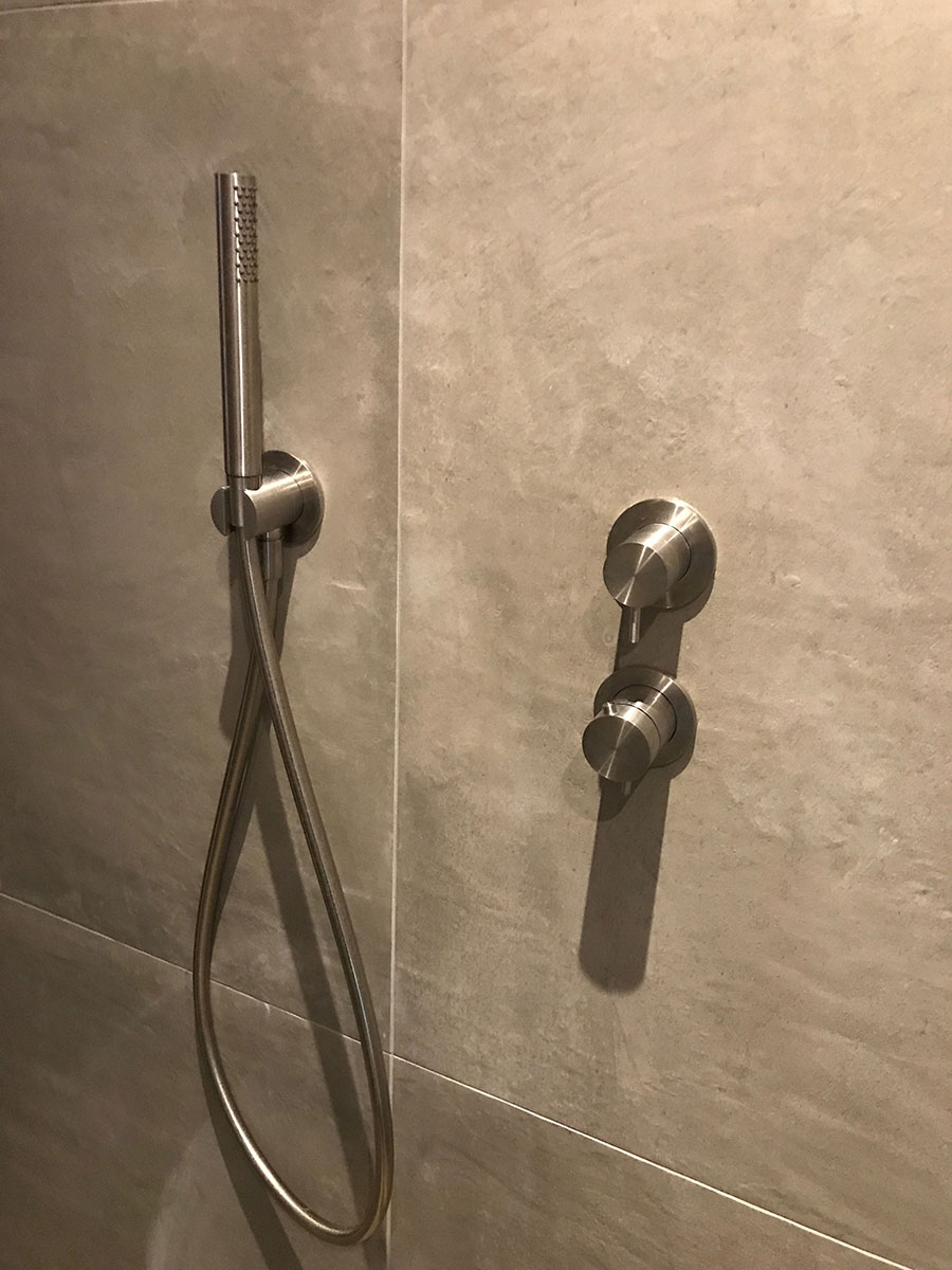 content 04 portfolio badkamer penthouse hendriks badkamers tegels sanitair sheerenberg